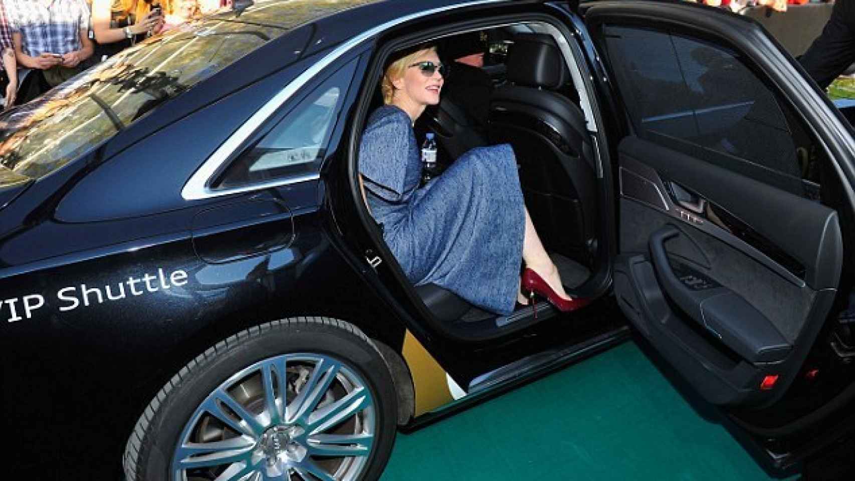 Cate Blanchett subida a un Audi con chofer en el Festival de Zurich