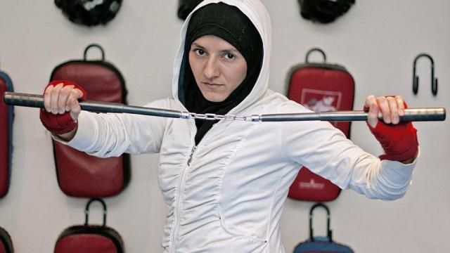 Khadija, en el gimnasio donde entrena.