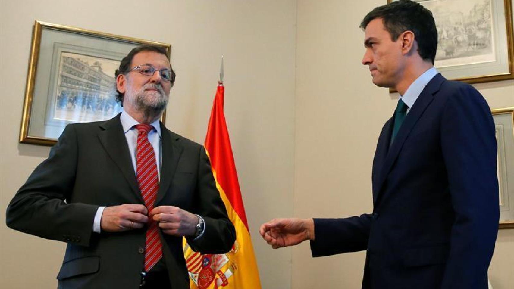 Rajoy y Sánchez este viernes en su reunión en el Congreso