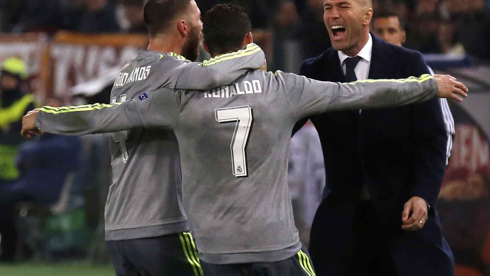 Cristiano Ronaldo celebró su tanto con Zinedine Zidane.