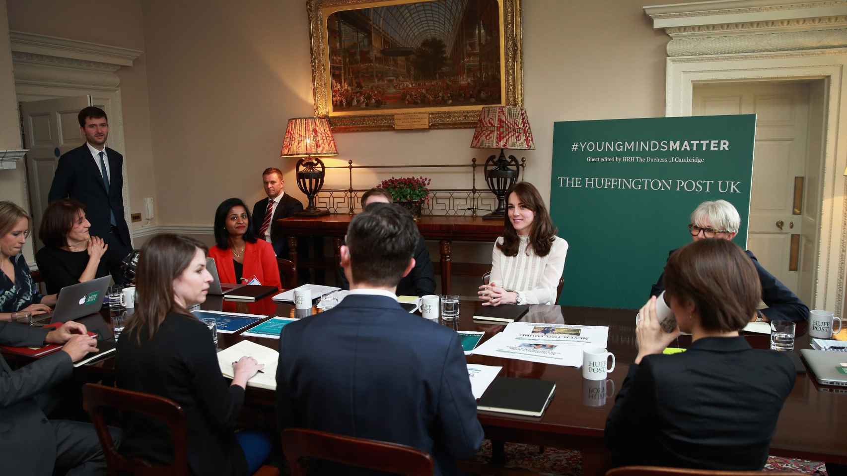 La duquesa de Cambridge reunida con los redactores de The Huffington Post