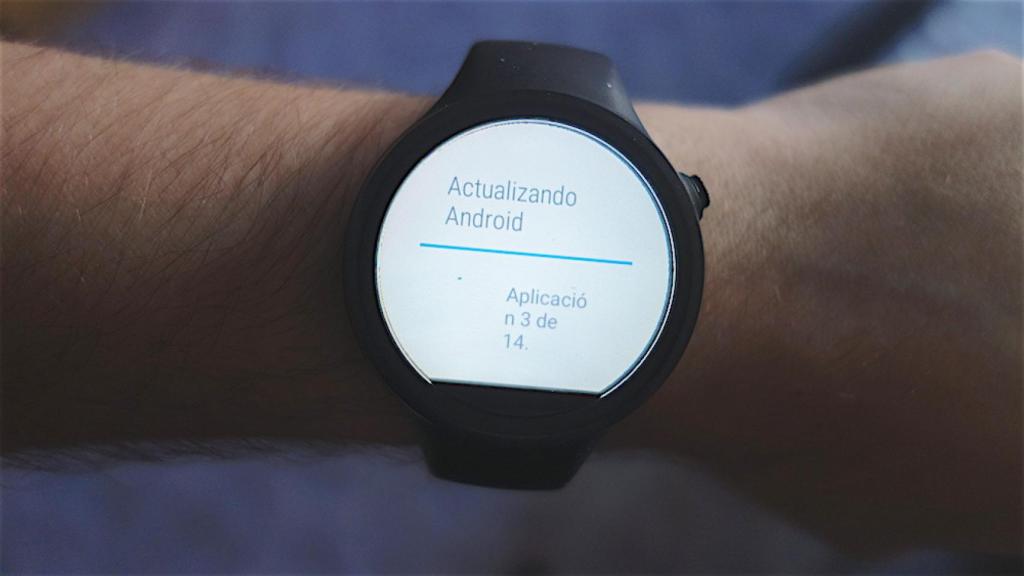 Enhorabuena Google, los Android Wear sí actualizan rápido