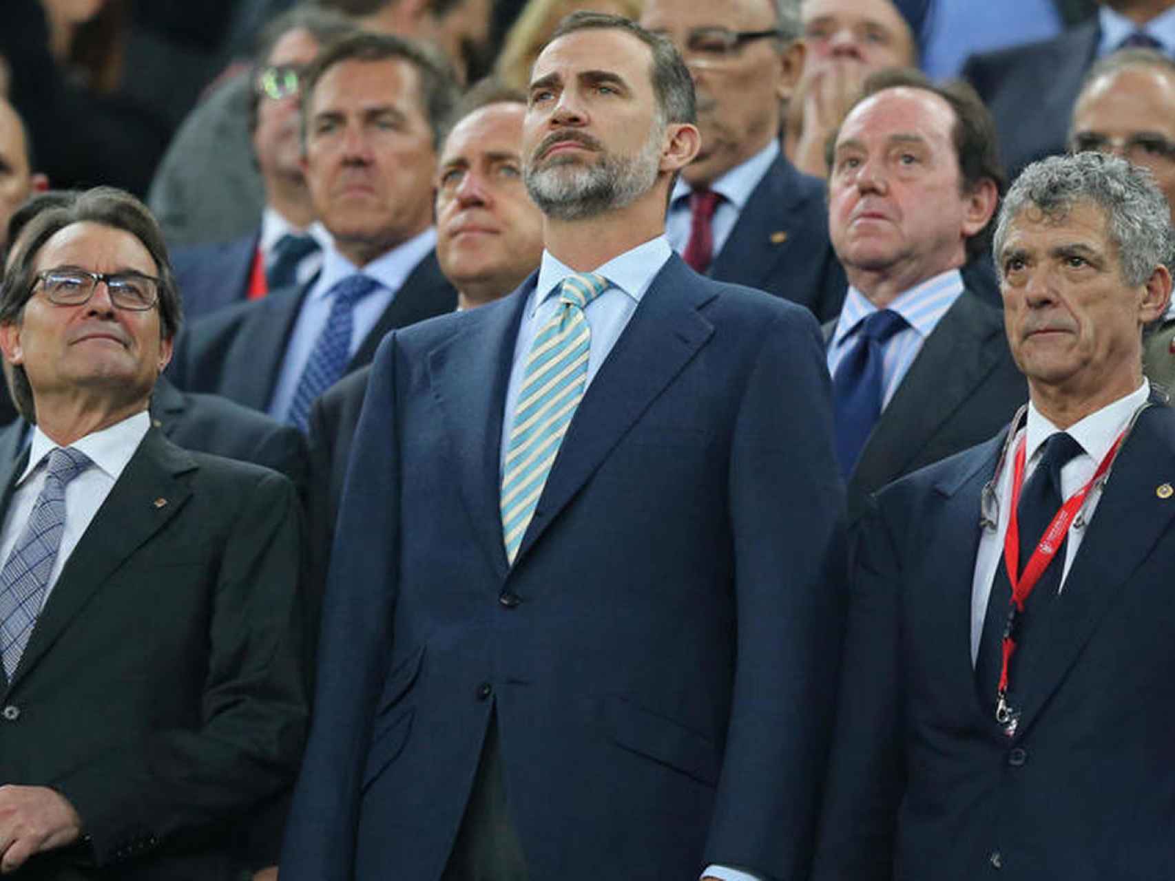 Artur Mas, Felipe VI e Íñigo Urkullu, en la final de la Copa del Rey