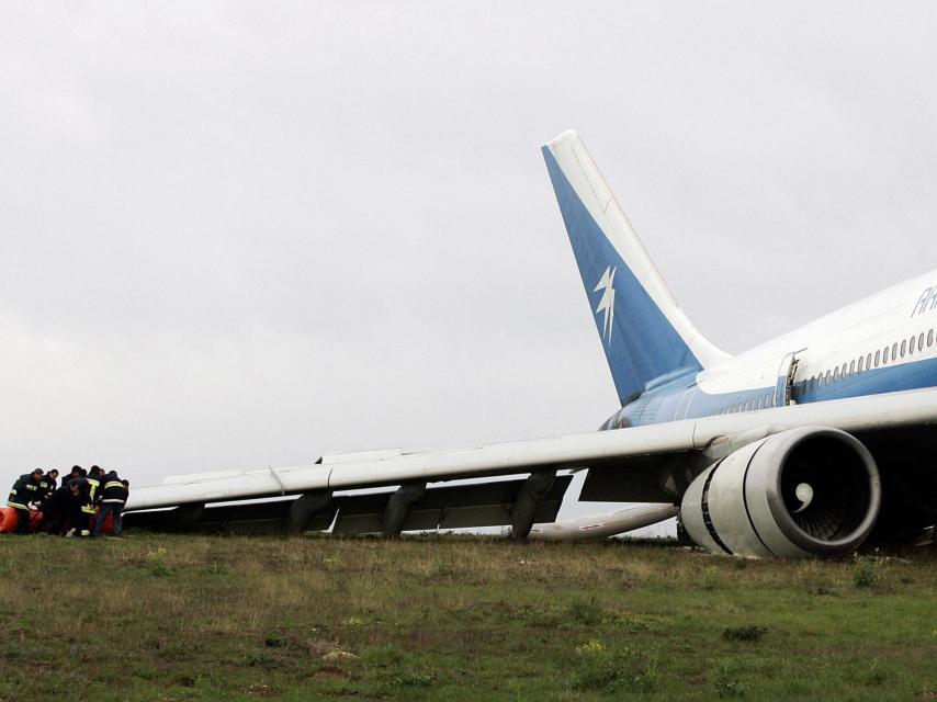 Un avión accidentado.