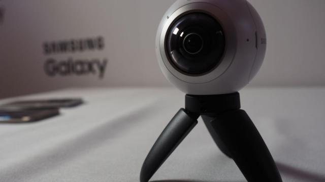 Samsung Gear 360, la cámara que graba contenido para la realidad virtual