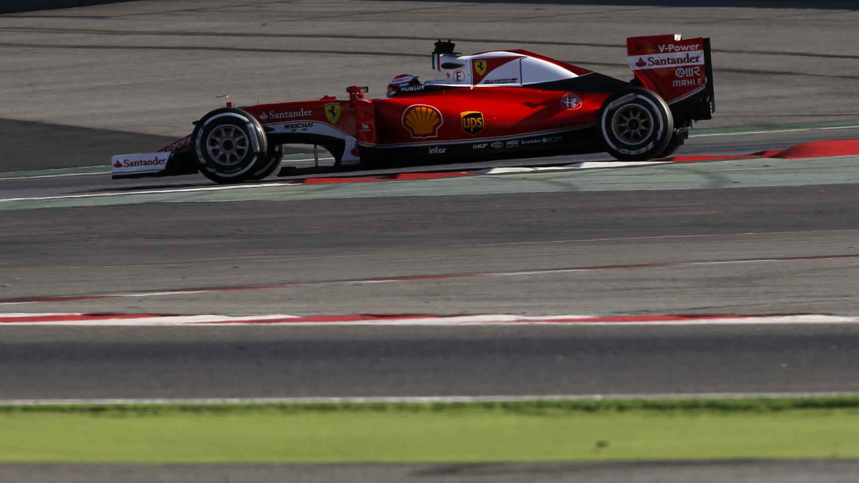 El nuevo Ferrari en Montmeló