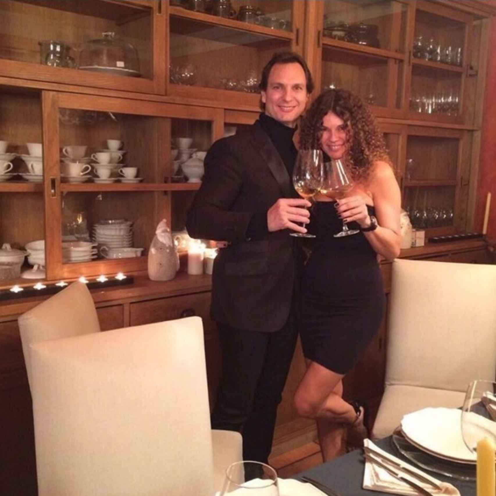 Angie con su hermano Javier Cardenas cenando en Madrid