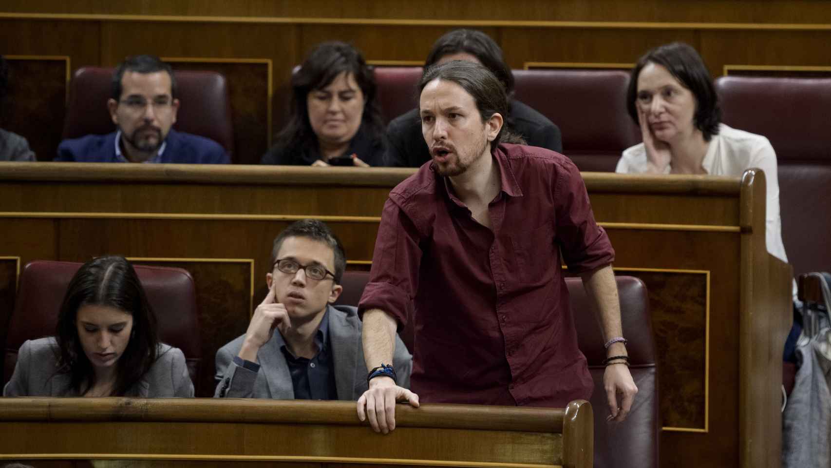 Pablo Iglesias, Íñigo Errejón y otros diputados de Podemos.