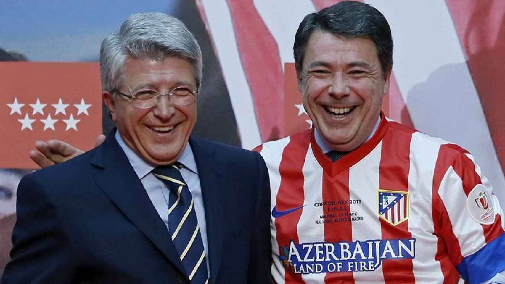Enrique Cerezo junto a Ignacio González.