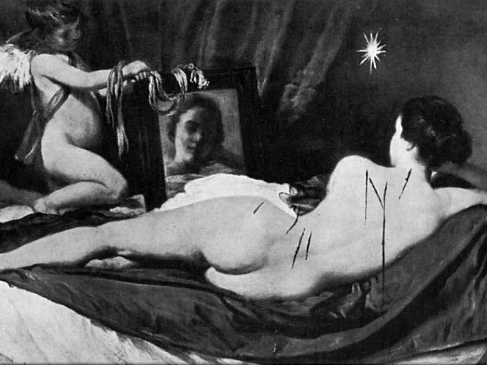 Recreación de La Venus del espejo de Velázquez acuchillada por la espalda