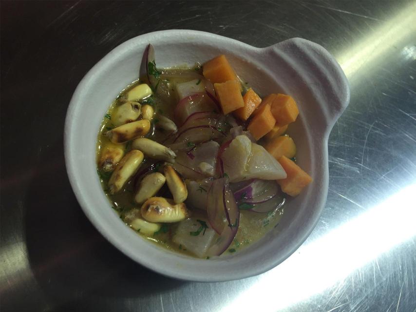 Ceviche de corvina con camote