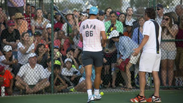 Rafa Nadal durante un entrenamiento en Indian Wells.