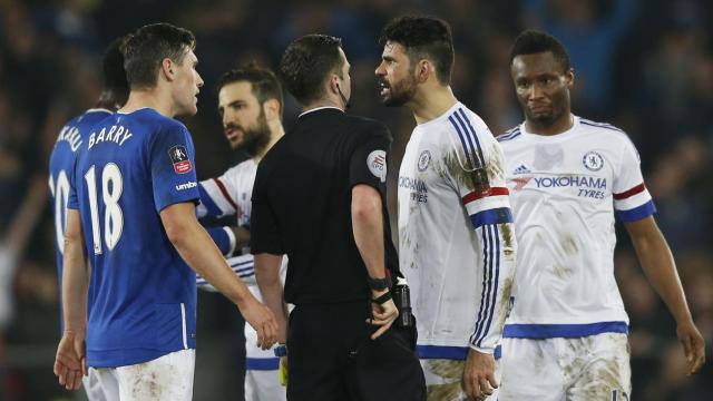 Diego Costa durante el partido ante el Everton