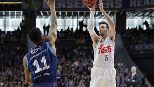 Rudy Fernández lanza durante el Real Madrid-Morabanc Andorra.