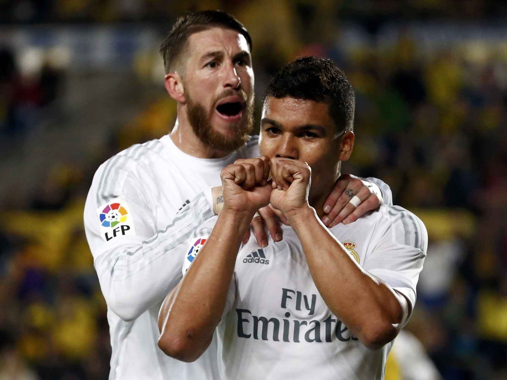 Ramos y Casemiro celebran el segundo gol