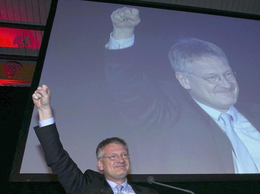 El líder de AfD en Baden-Wurtemberg, Joerg Meuthen, celebra el resultado.