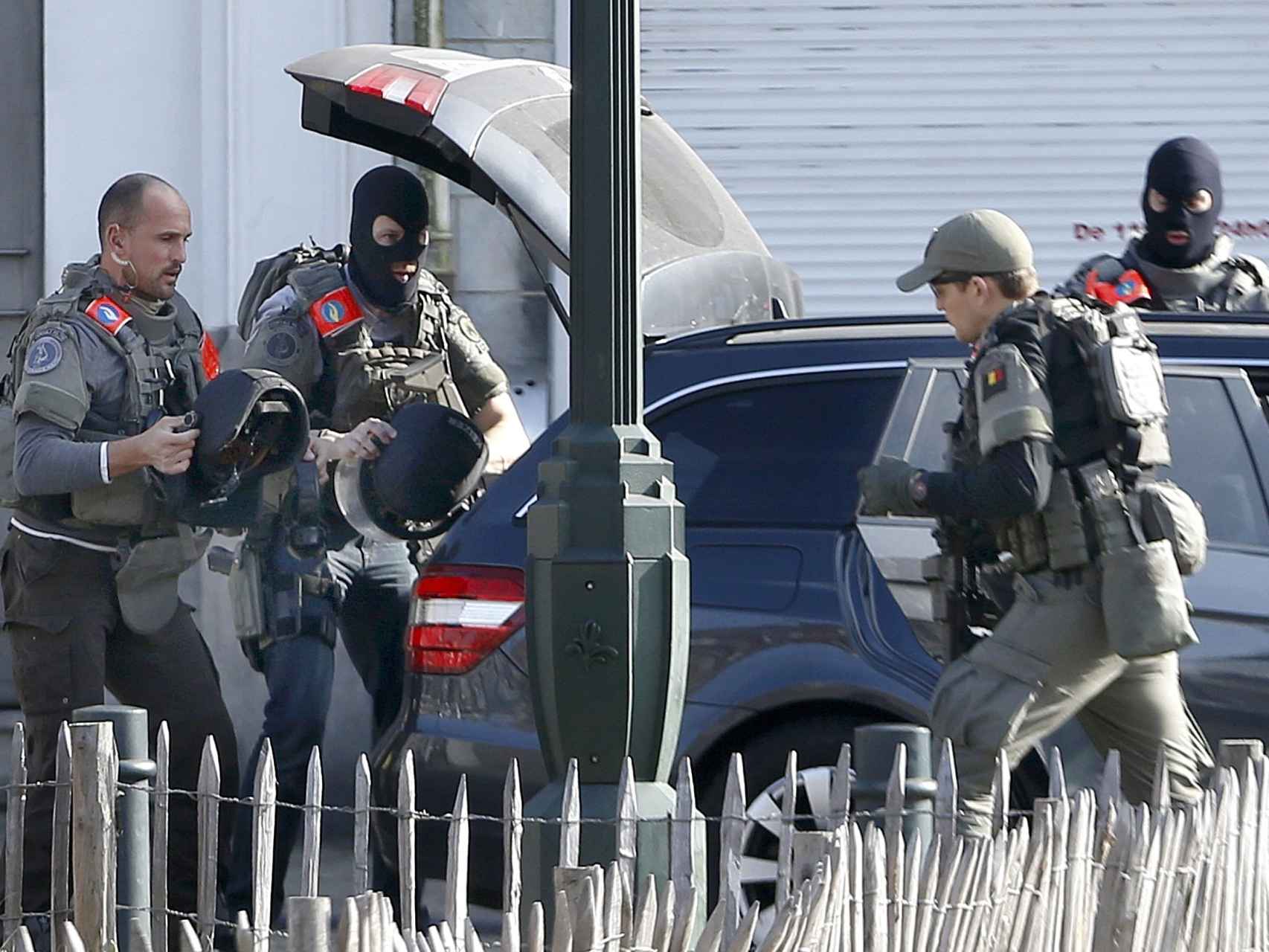 Despliegue policial en el lugar del tiroteo en Bruselas