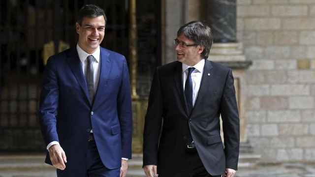 Sánchez y Puigdemont durante su encuentro este martes en Barcelona