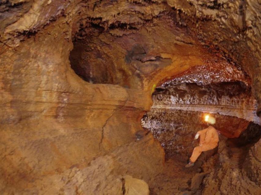 Segundo nivel de galerías de la cueva.