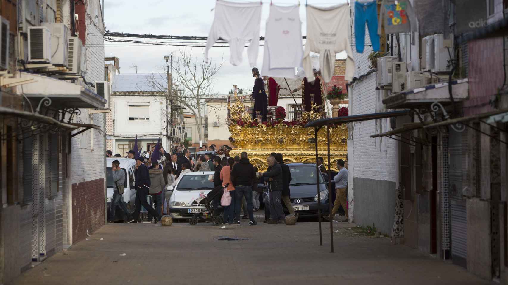 Torreblanca: sed de fe en el barrio del hambre
