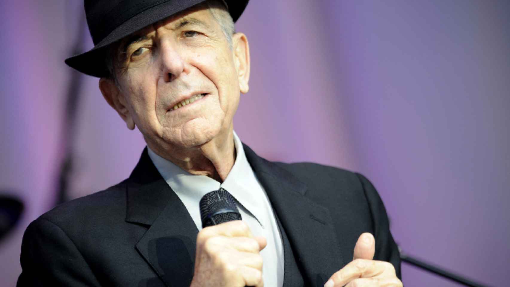 Leonard Cohen acusó a su mánager de robarle más de 5 millones de dólares