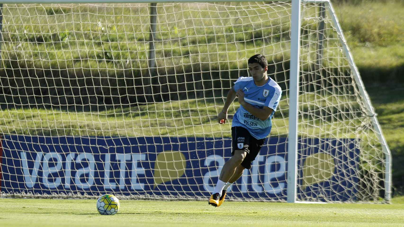 Luis Suárez en un entrenamiento con Uruguay.