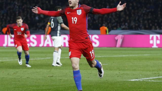 Jamie Vardy celebra su gol ante Alemania