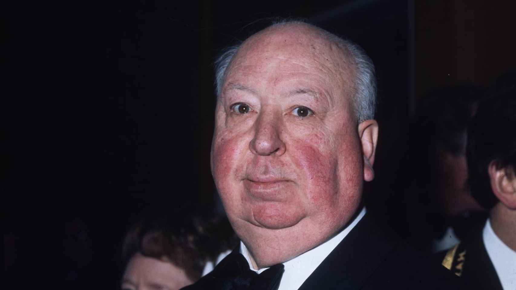 A Alfred Hitchcock le gustaba enseñar su tripa lisa a sus actrices