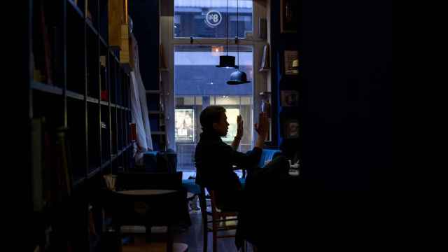 Íñigo Errejón, en la cafetería de la librería Ocho y medio de Madrid.