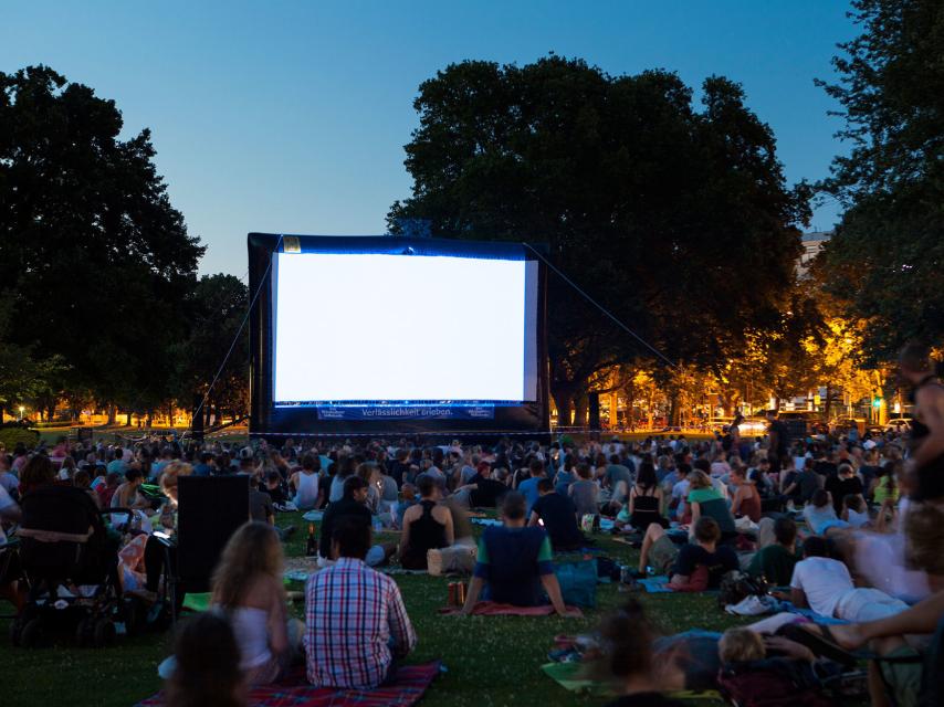 Cine al aire libre.