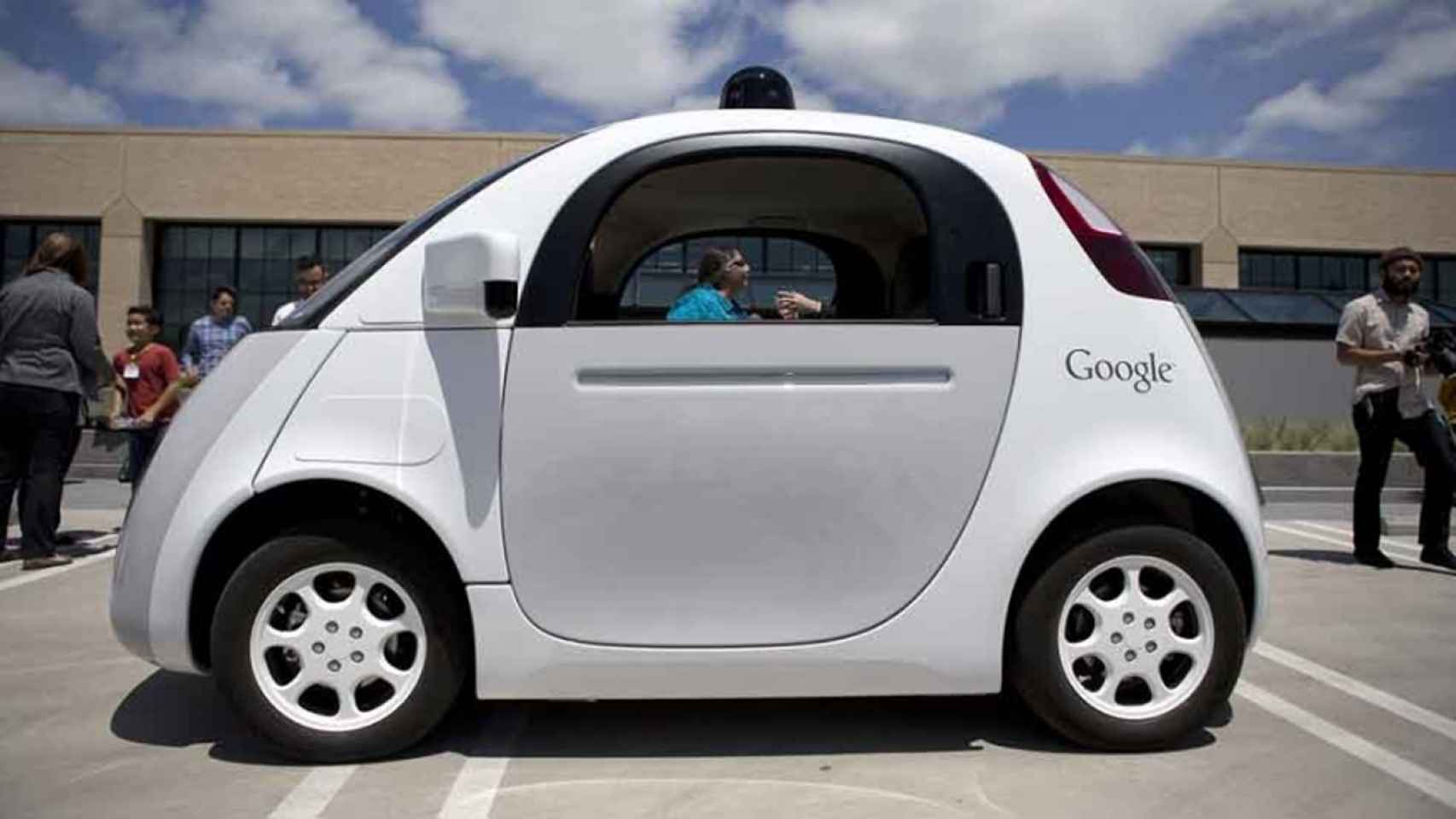 Año 2023: ¿los coches conducirán solos?