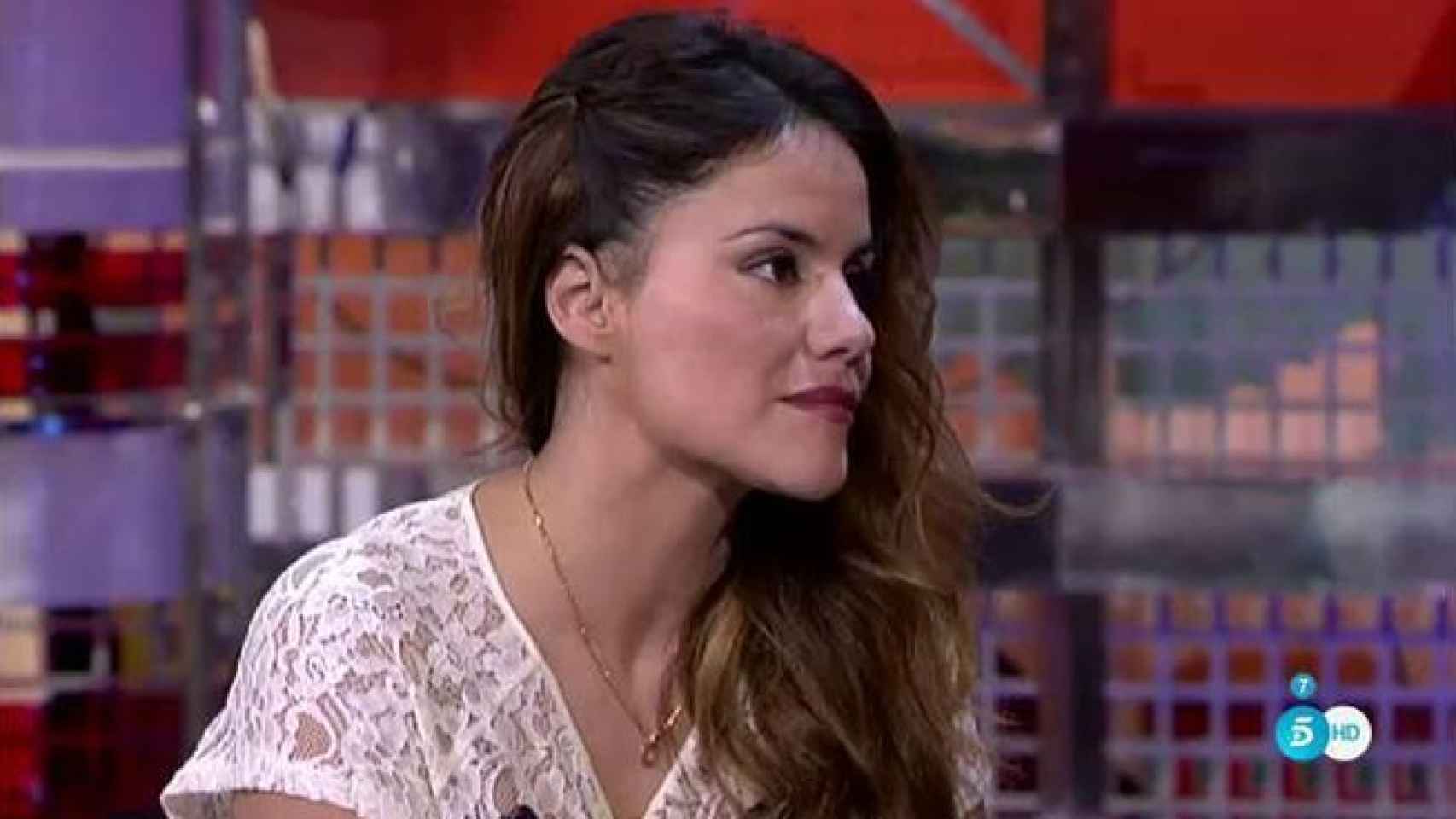 Su ex Mónica Hoyos ha aprovechado la ocasión para colocarse de nuevo en televisión