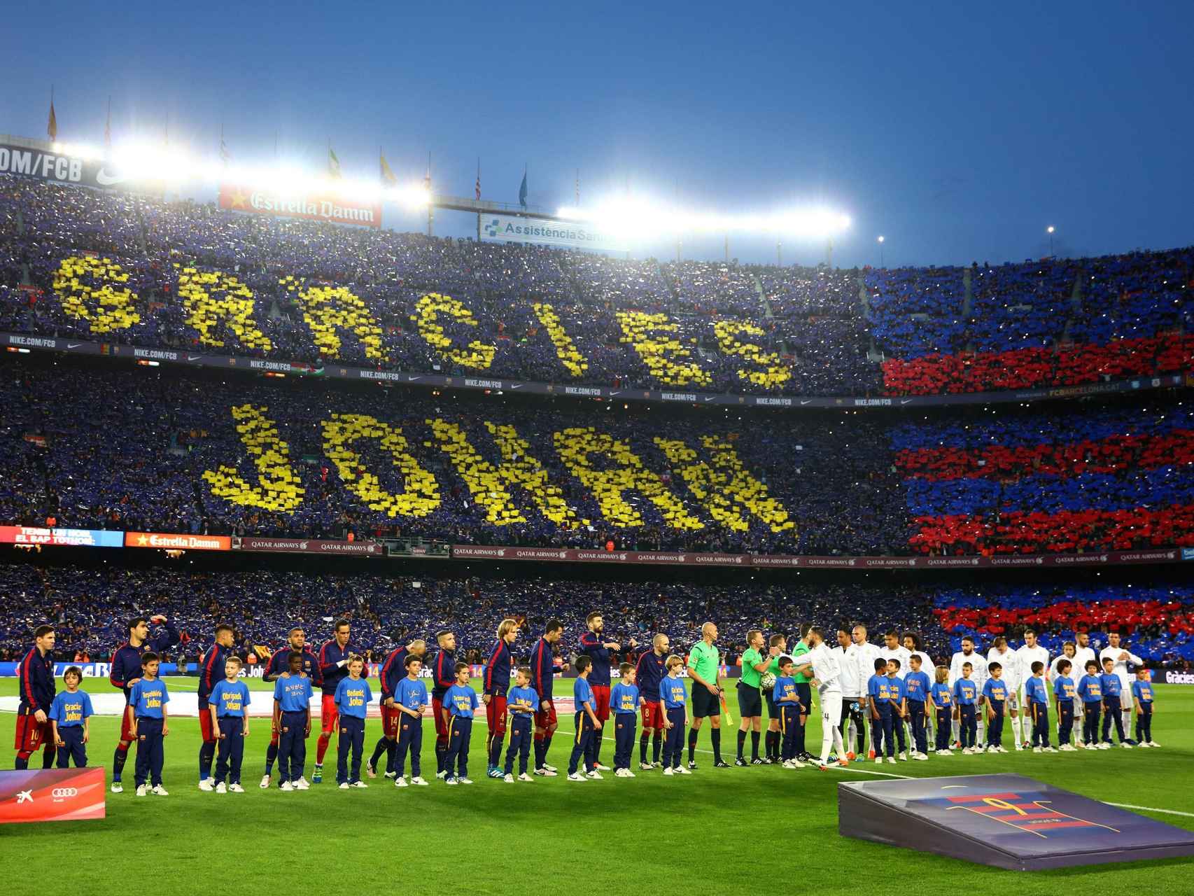 Homenaje a Johan Cruyff en el Camp Nou, 2 de abril de 2016.