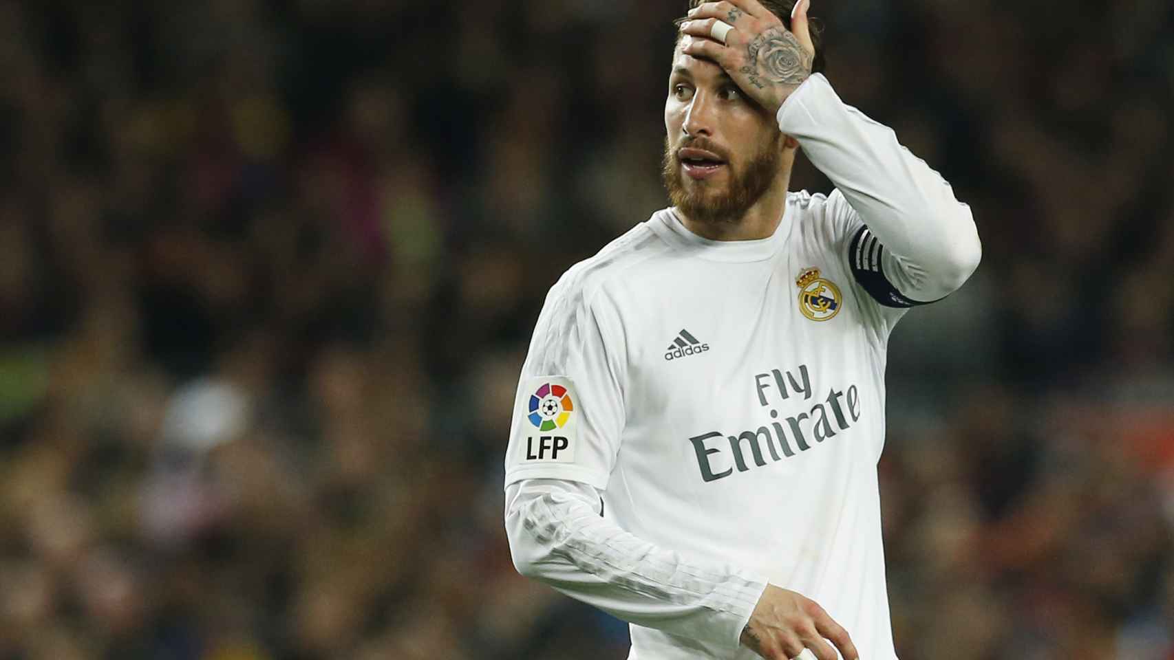 Sergio Ramos se lamenta en el partido ante el Barcelona.
