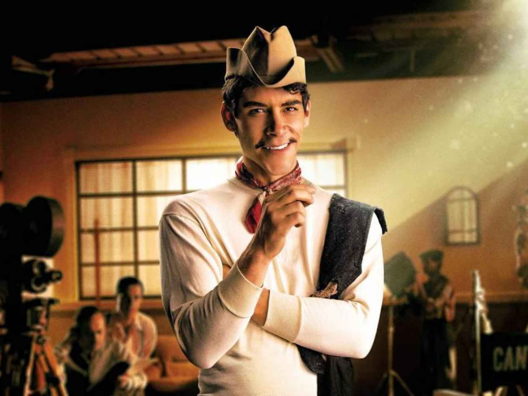 Óscar Jaenada en un fotograma de Cantinflas.