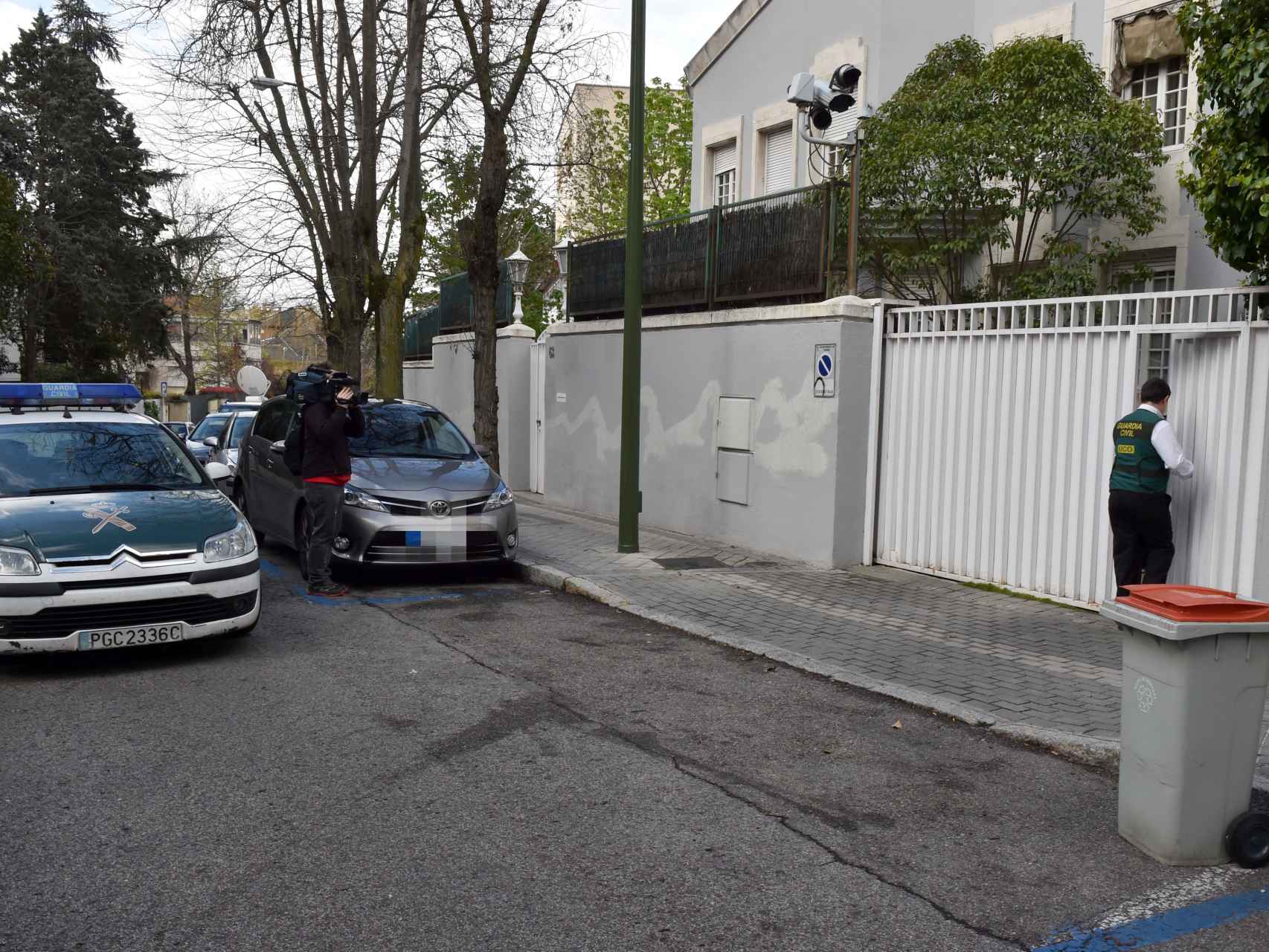 La policía registra la casa de Mario Conde tras su detención