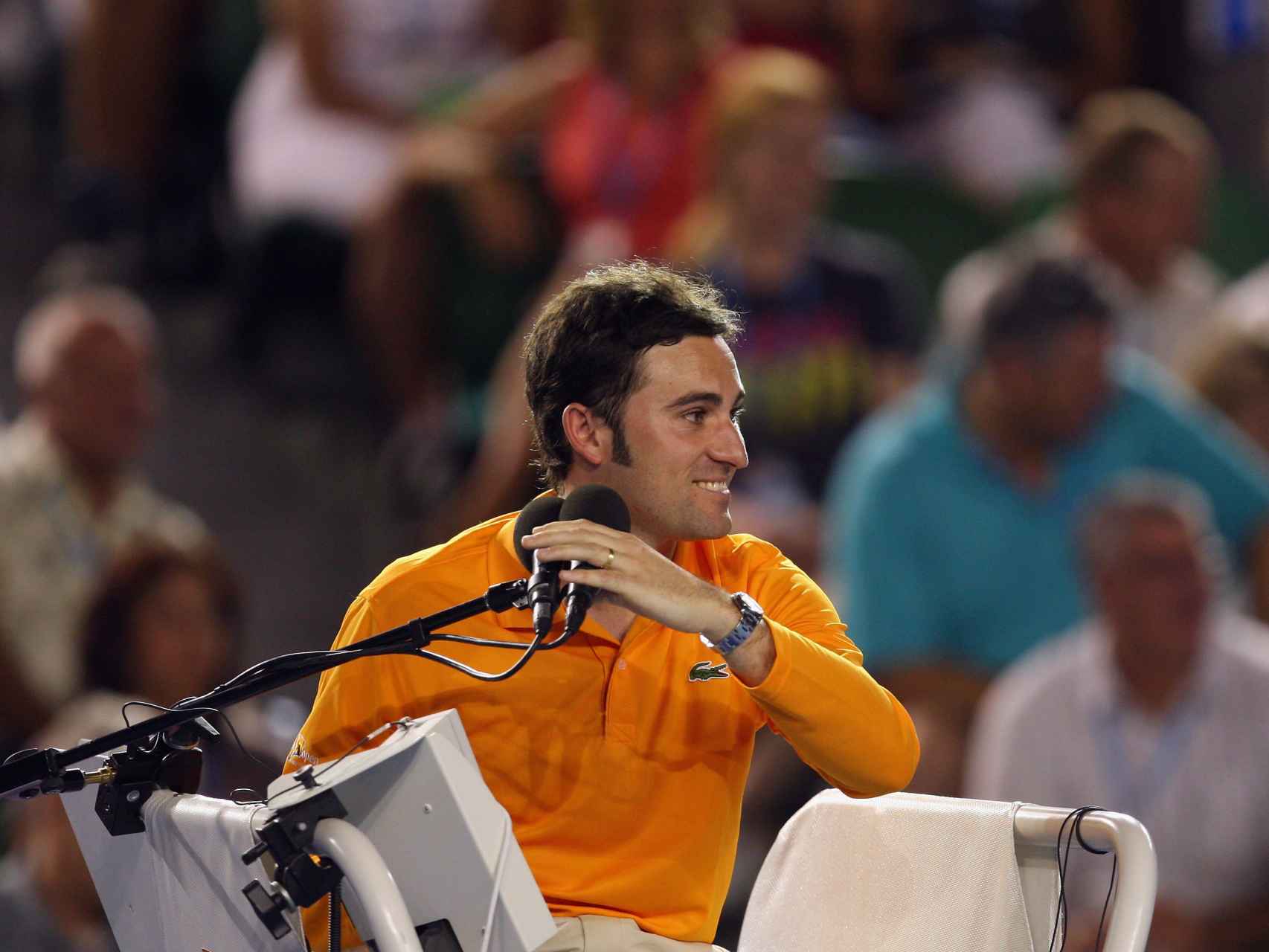 Enric Molina en la silla durante el Open de Australia de 2009.