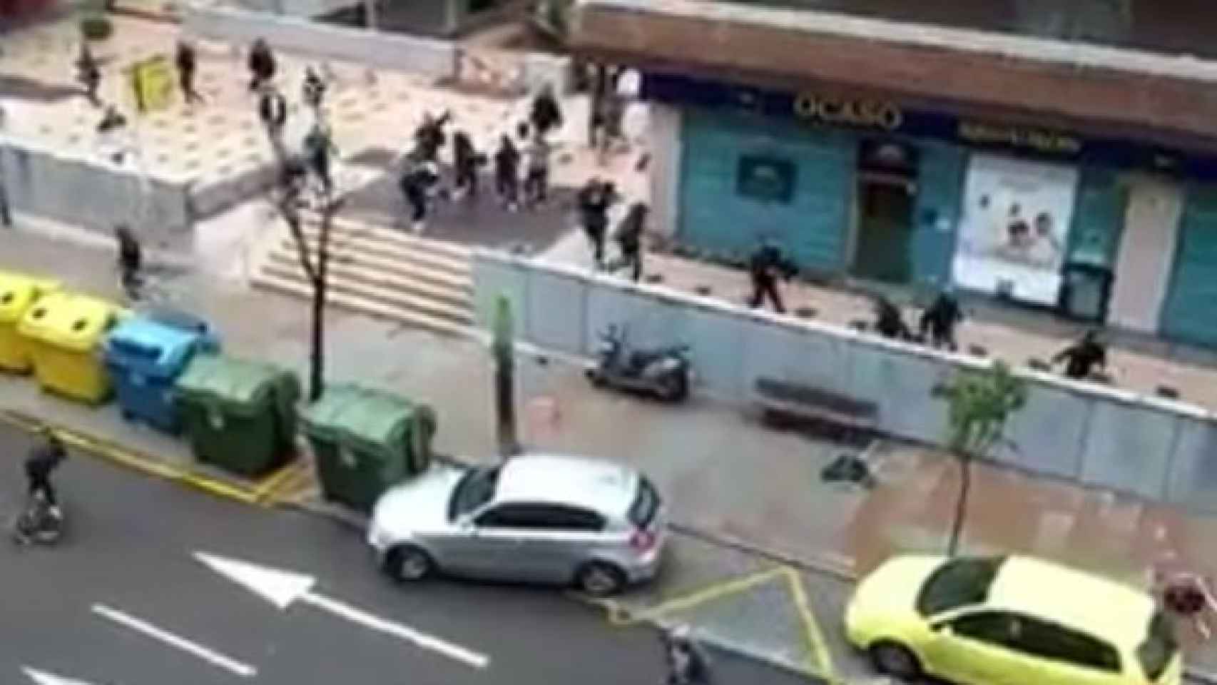 Imagen del enfrentamiento entre ultras en Vigo.