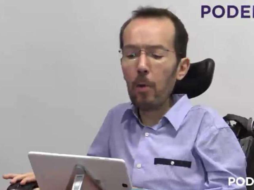 Pablo Echenique durante la rueda de prensa para dar a conocer los resultados de la consulta