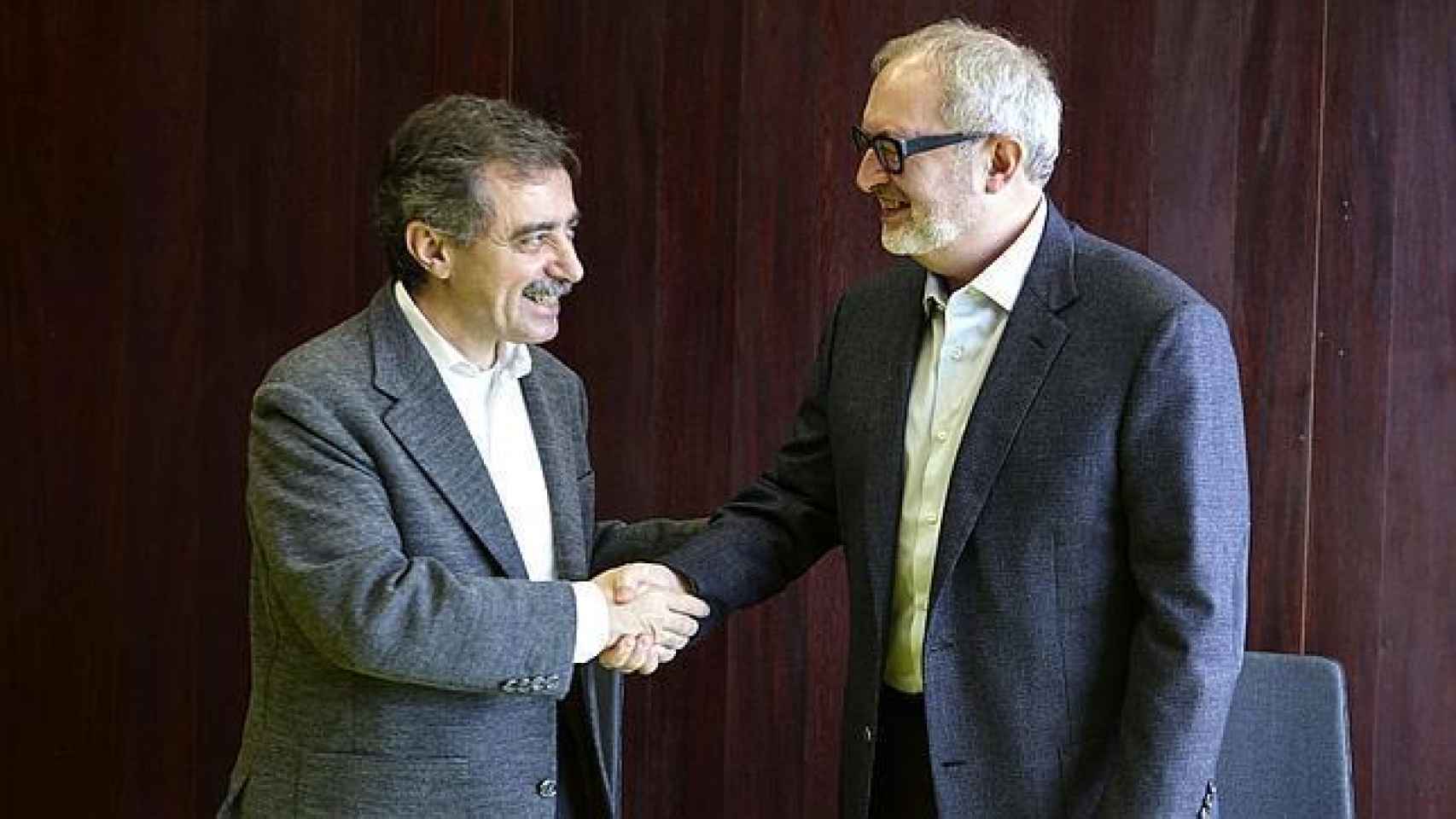 Manuel Borja-Villel saluda al empresario Lafuente.