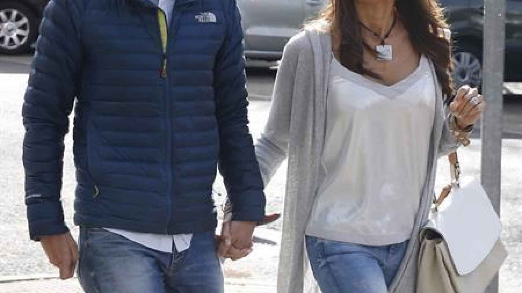 Paco González, acompañado de su esposa Mayte, a su llegada a la Audiencia de Madrid.
