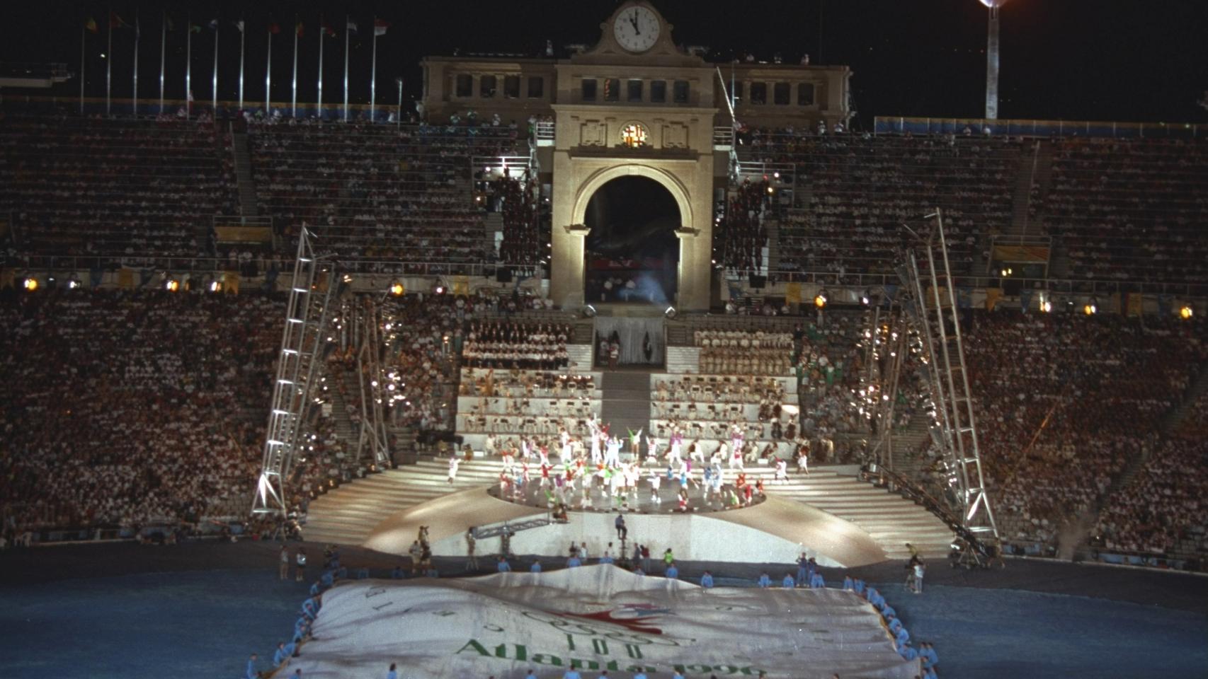 Imagen general de la ceremonia de clausura de los JJOO de Barcelona 1992.