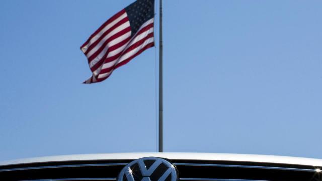 Volkswagen zanja su crisis en EEUU.