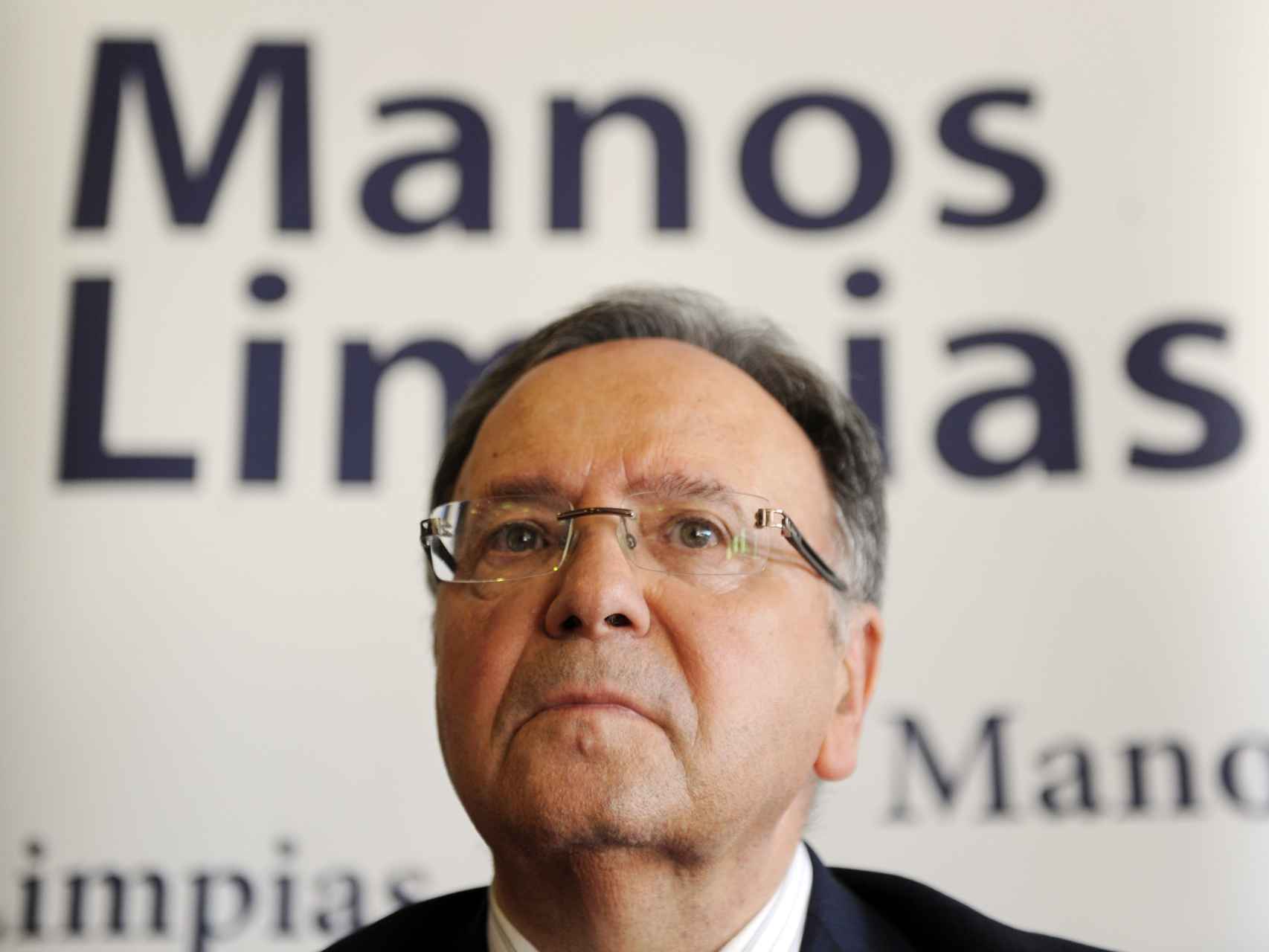 El secretario general de Manos Limpias, Miguel Bernad.