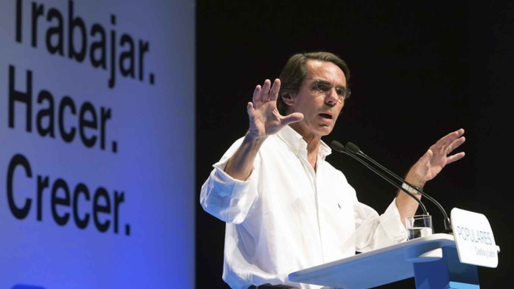 El presidente de honor del PP, José María Aznar, en un acto del partido
