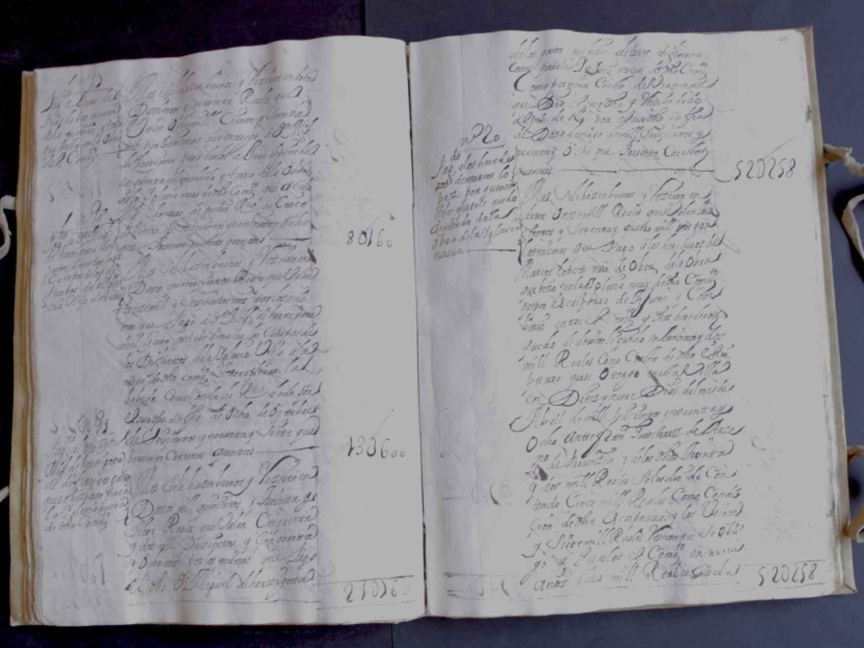 Uno de los documentos que ha manejado Francisco Marín Perellón.