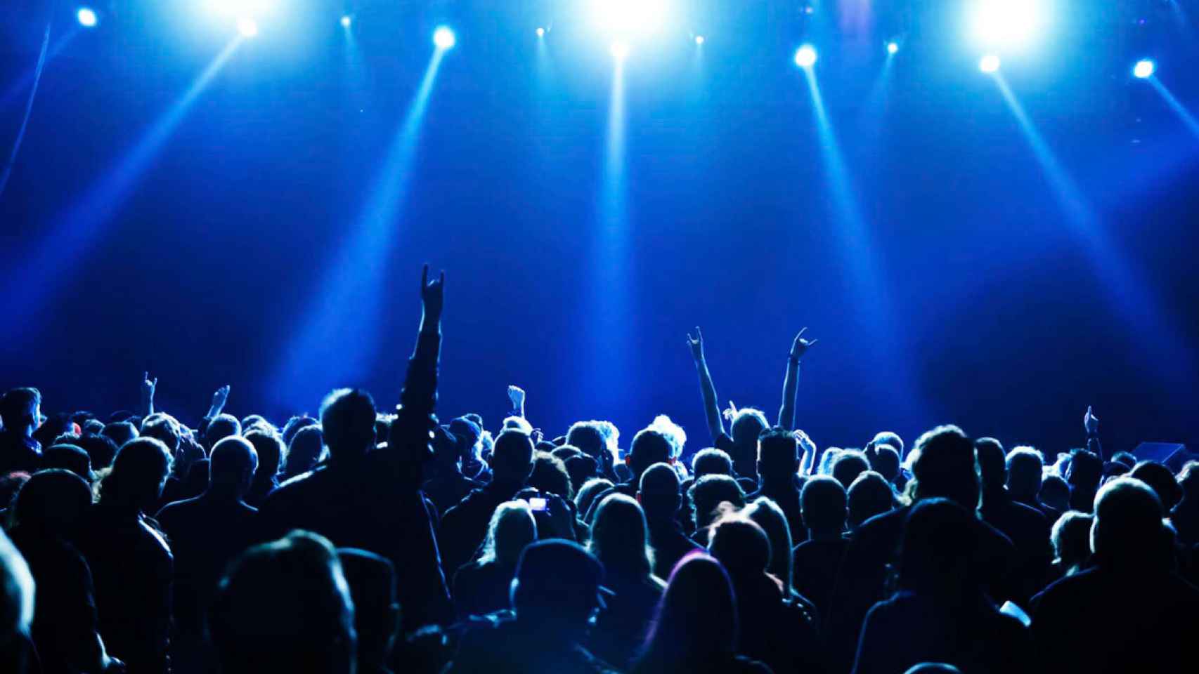 Usar el móvil en un concierto: ¿a favor o en contra?