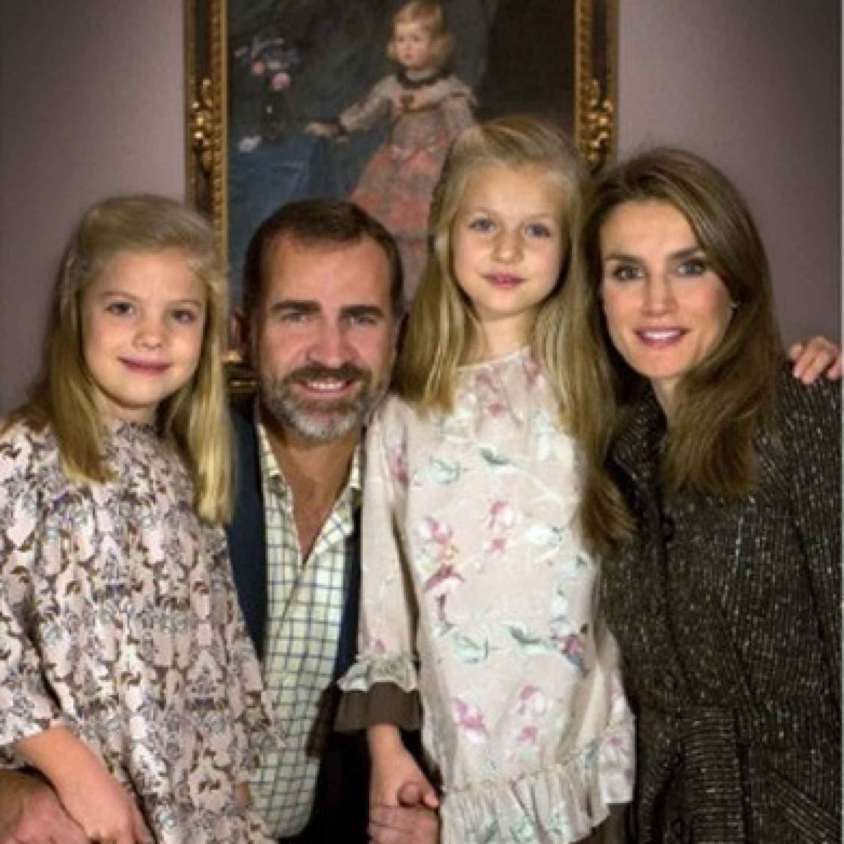 Imagen casera con la que los Príncipes de Asturias y sus hijas felicitaron las fiestas navideñas de 2013