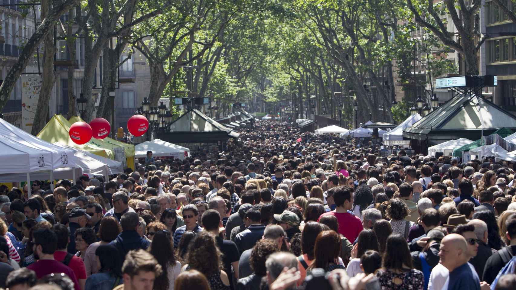Cataluña celebró este sábado la tradicional fiesta de Sant Jordi.