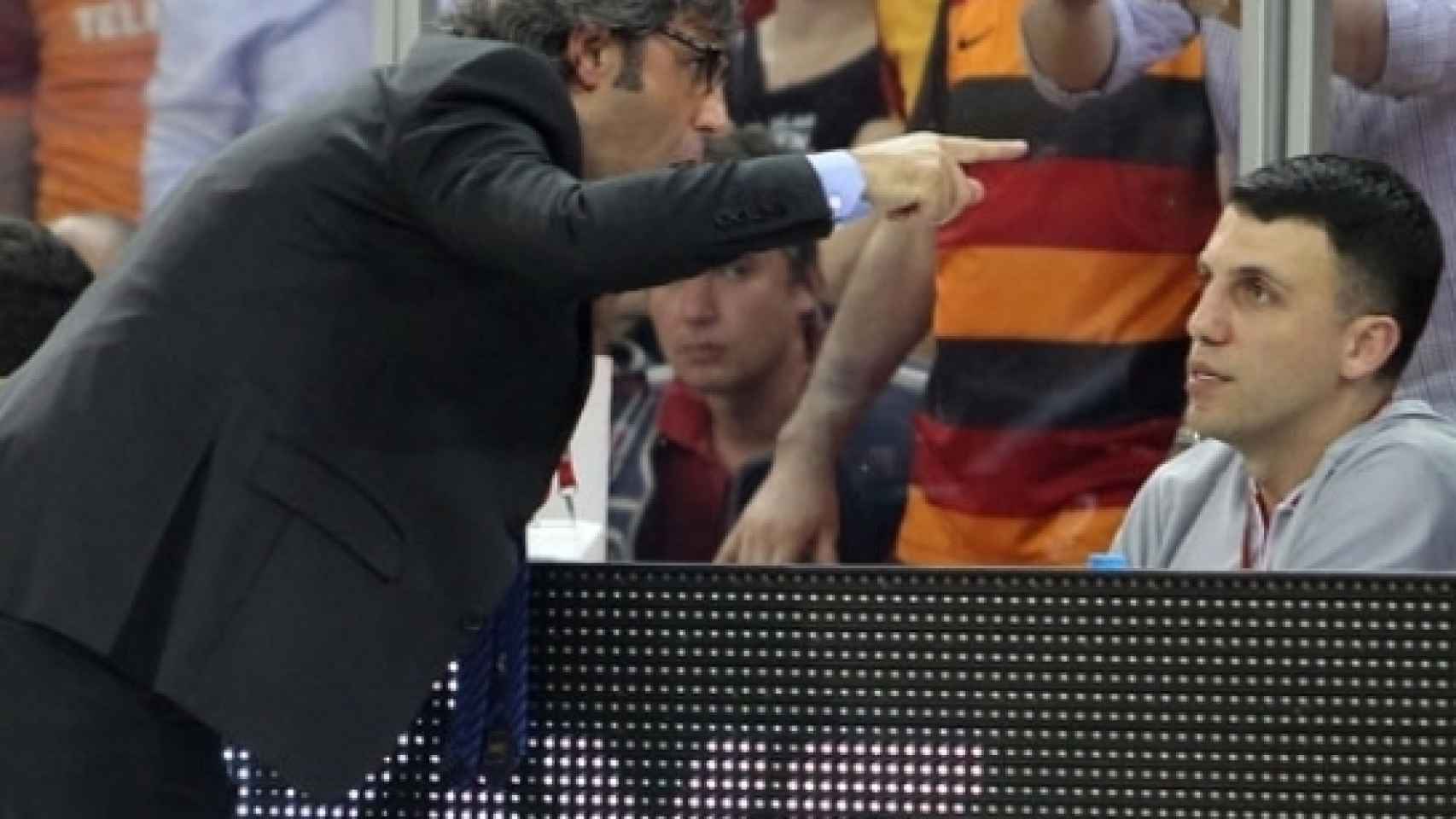 Josep María Izquierdo en un encuentro del Fenerbahçe.